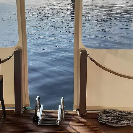 Botel Havel-hausboot 